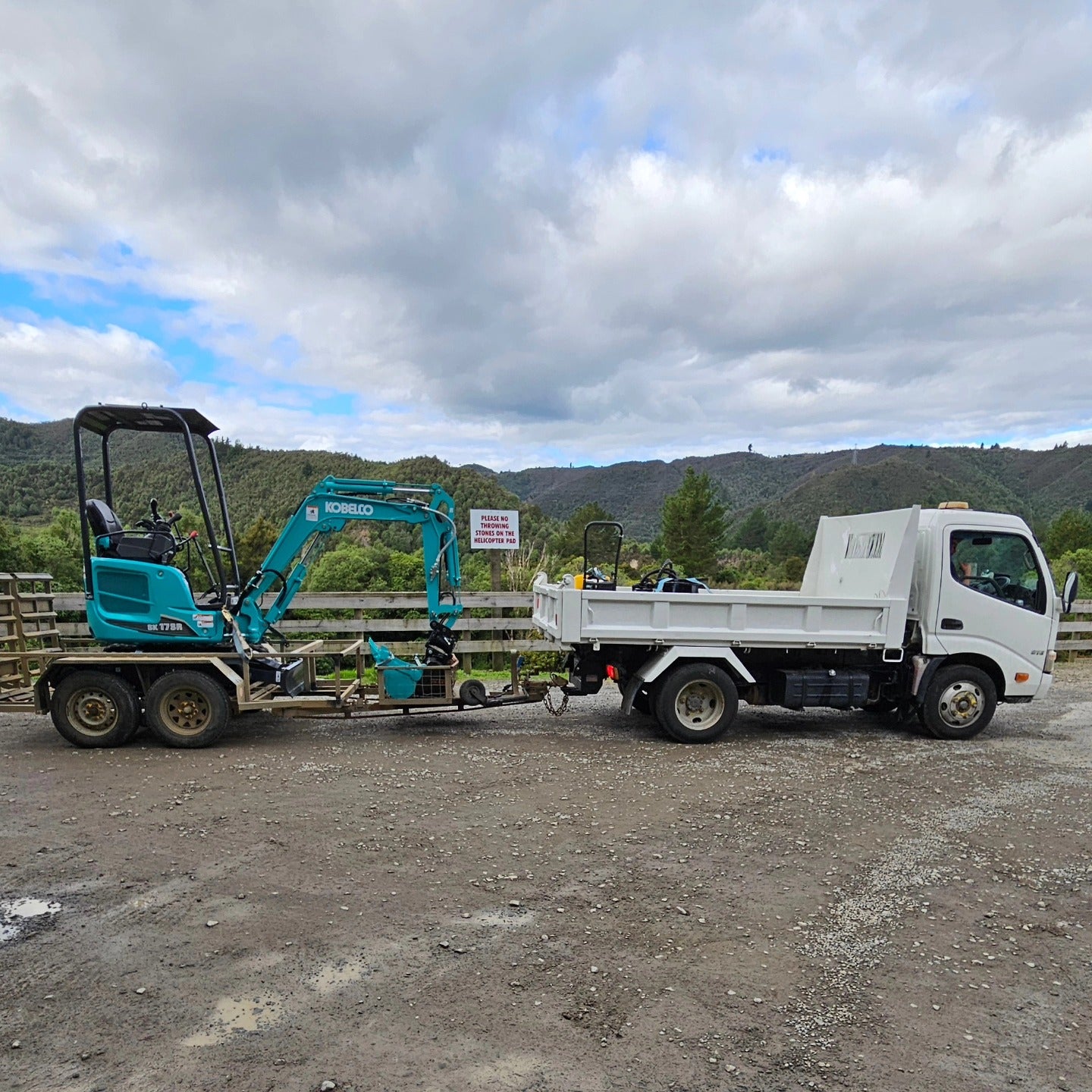 Hino 300 Tipper Truck - Manual