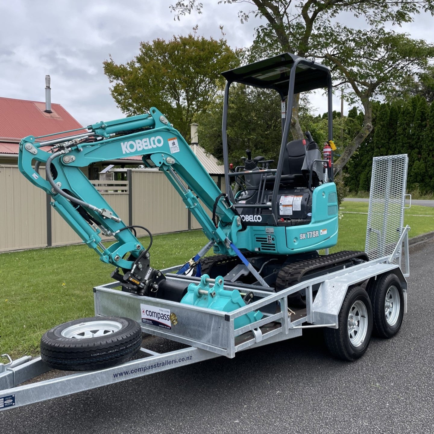 Kobelco 1.7 Tonne Mini Excavator + Trailer, Tilt Hitch and Buckets